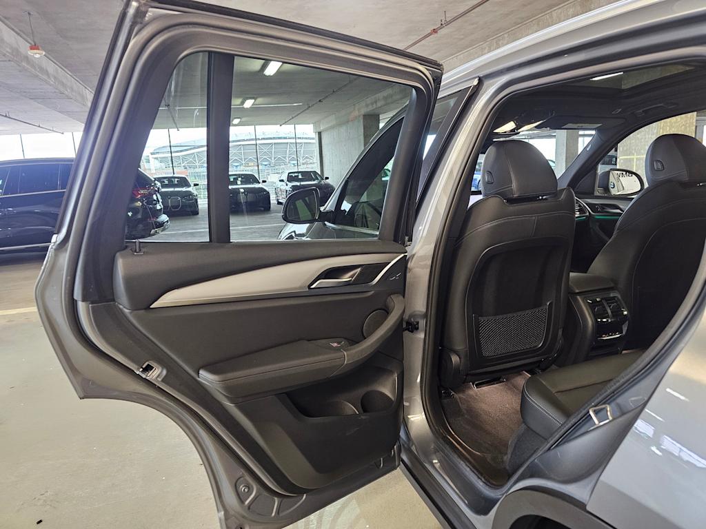 Thumbnail: 2023 BMW X3 - 13