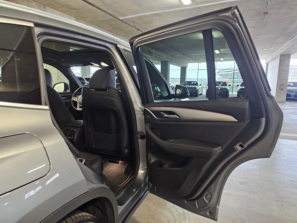 Thumbnail: 2023 BMW X3 - 31