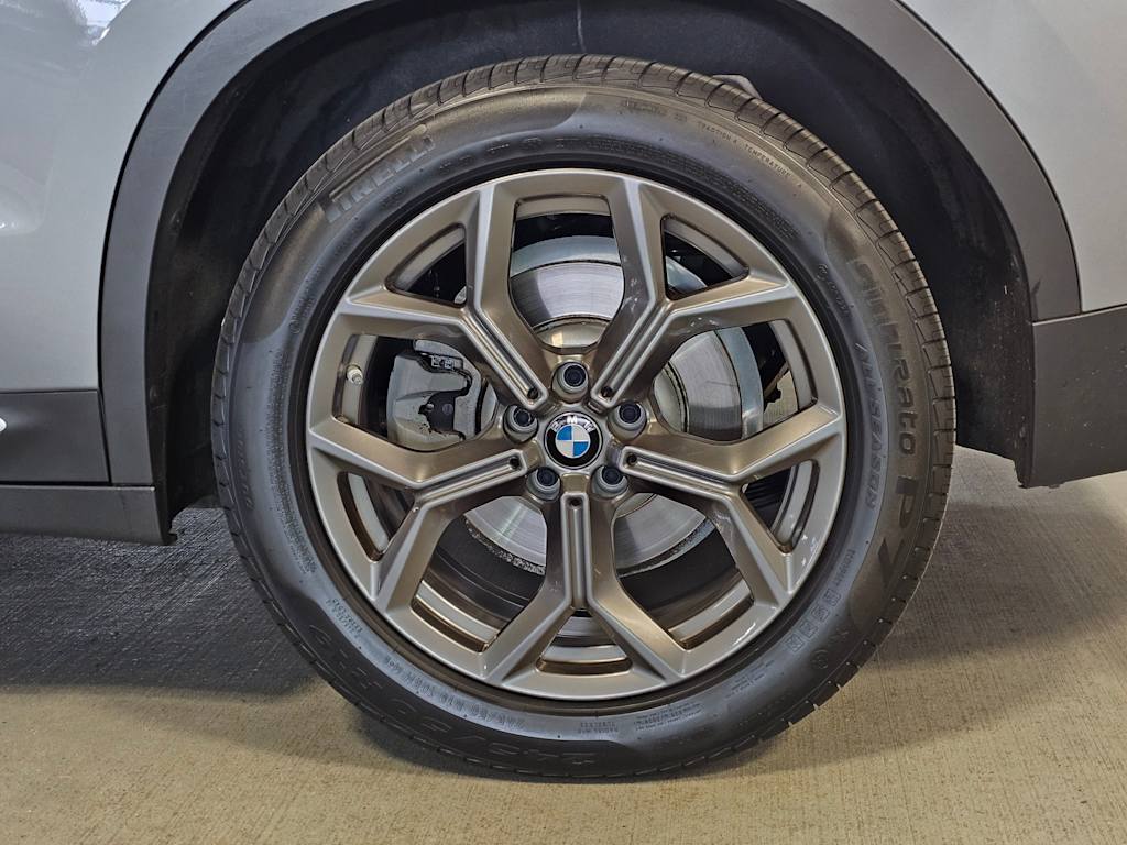 Thumbnail: 2023 BMW X3 - 8