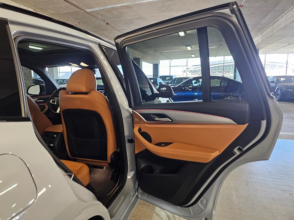 Thumbnail: 2022 BMW X3 - 32