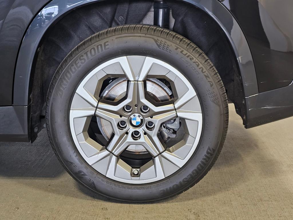 Thumbnail: 2023 BMW X1 - 8