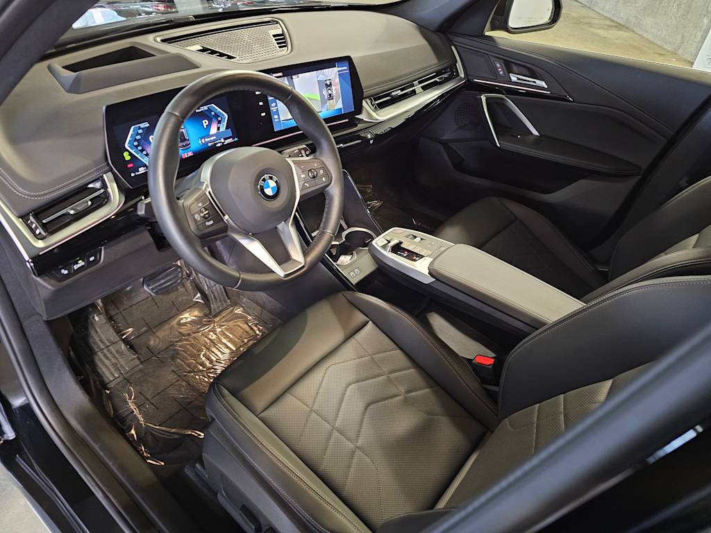 Thumbnail: 2025 BMW X1 - 2