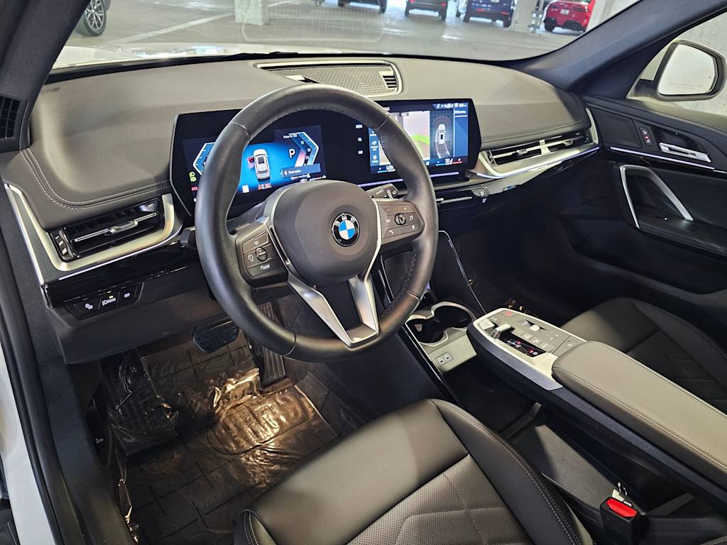 Thumbnail: 2025 BMW X1 - 2