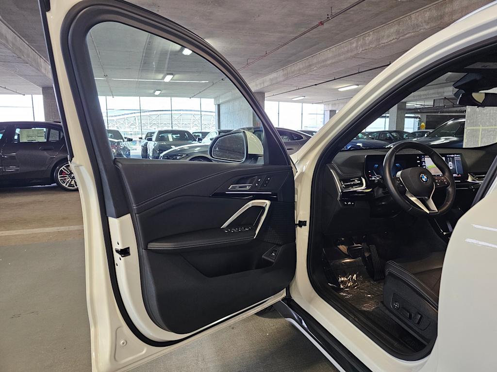 Thumbnail: 2025 BMW X1 - 26