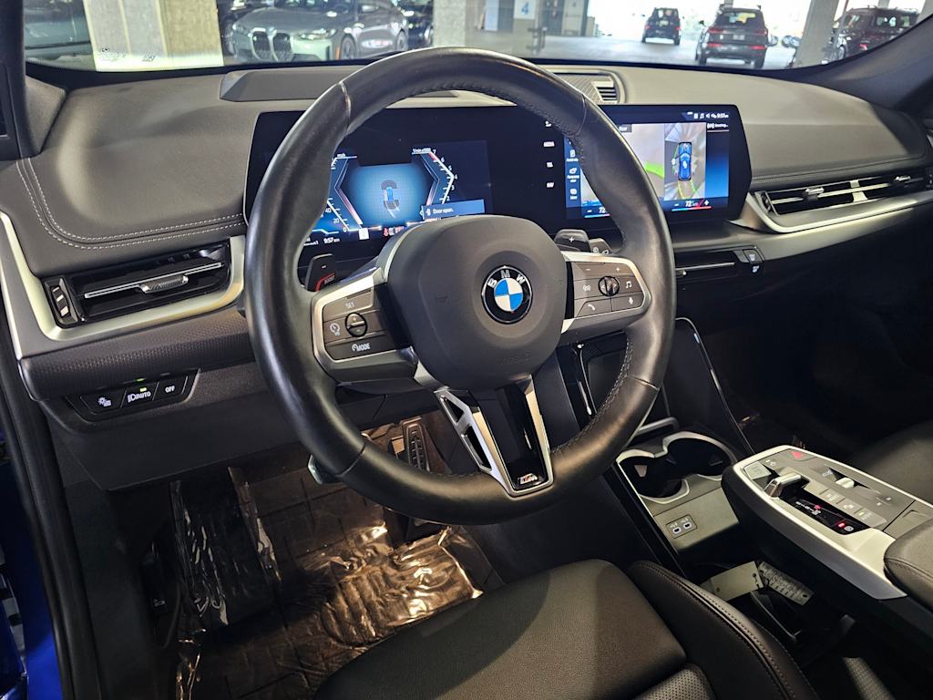 Thumbnail: 2023 BMW X1 - 2