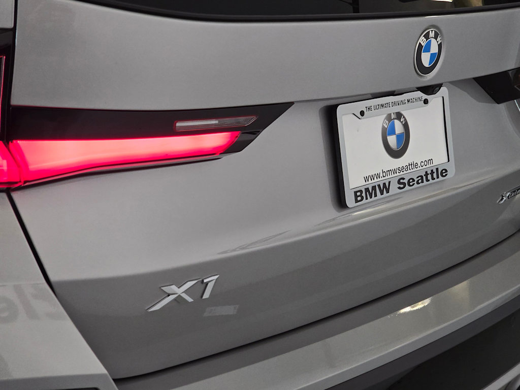 Thumbnail: 2023 BMW X1 - 7