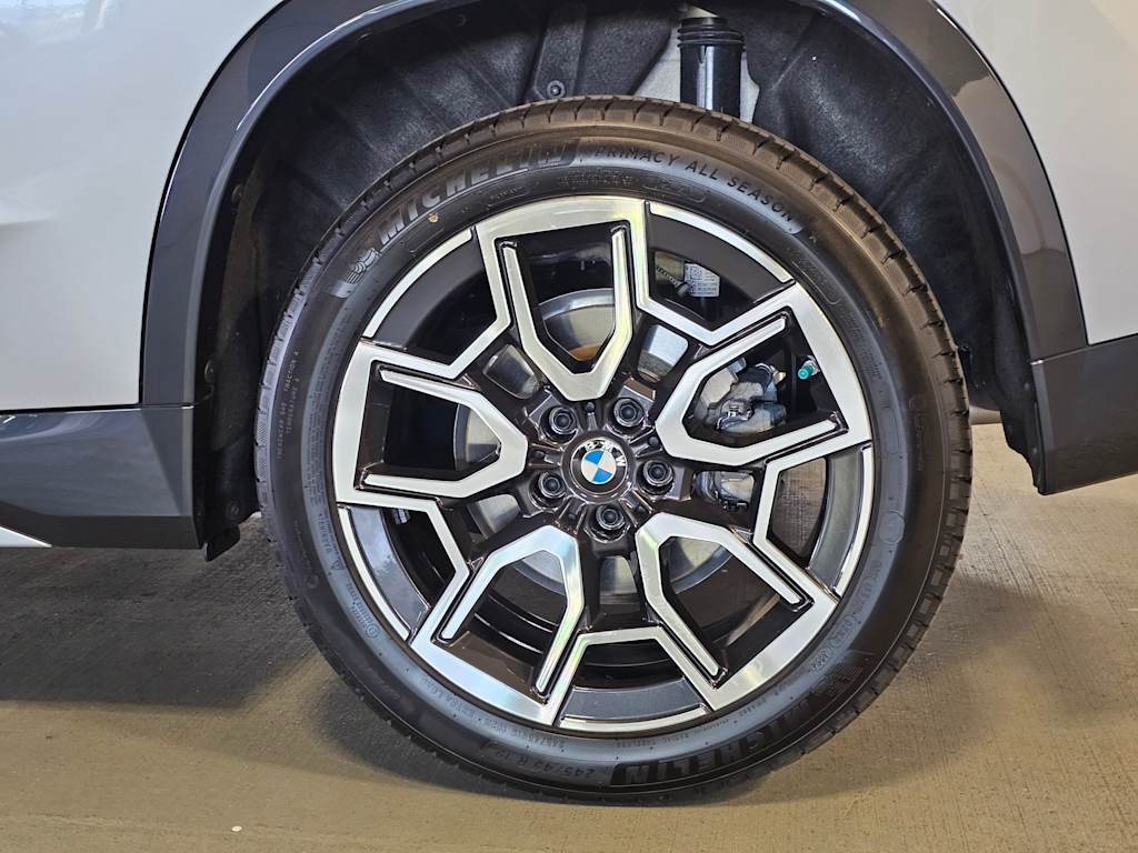 Thumbnail: 2025 BMW X1 - 8
