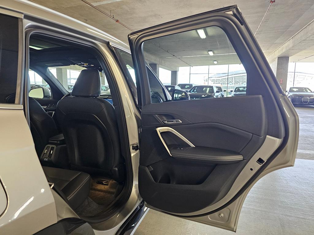 Thumbnail: 2025 BMW X1 - 33