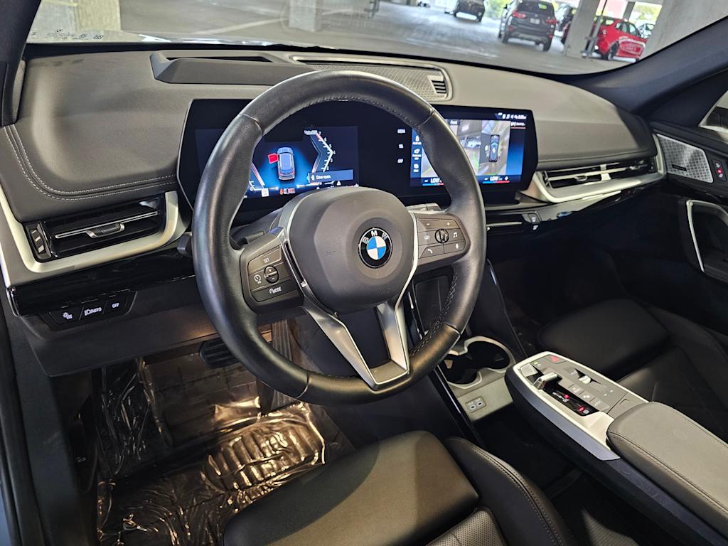 Thumbnail: 2023 BMW X1 - 2