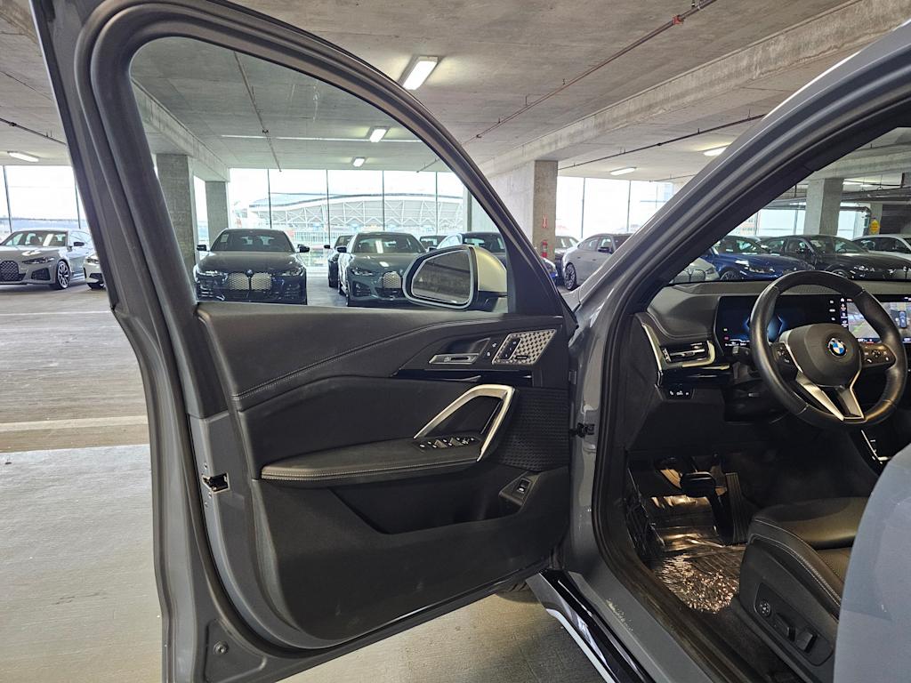 Thumbnail: 2023 BMW X1 - 25