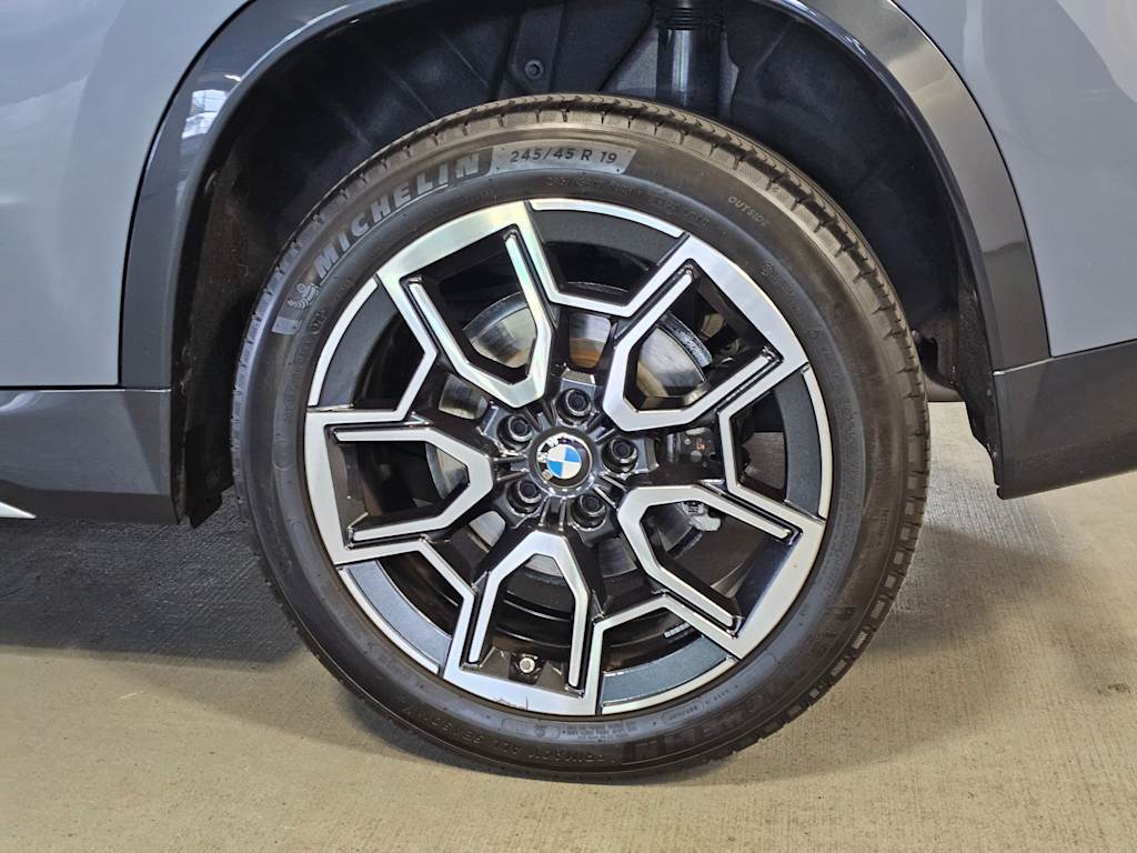 Thumbnail: 2023 BMW X1 - 7