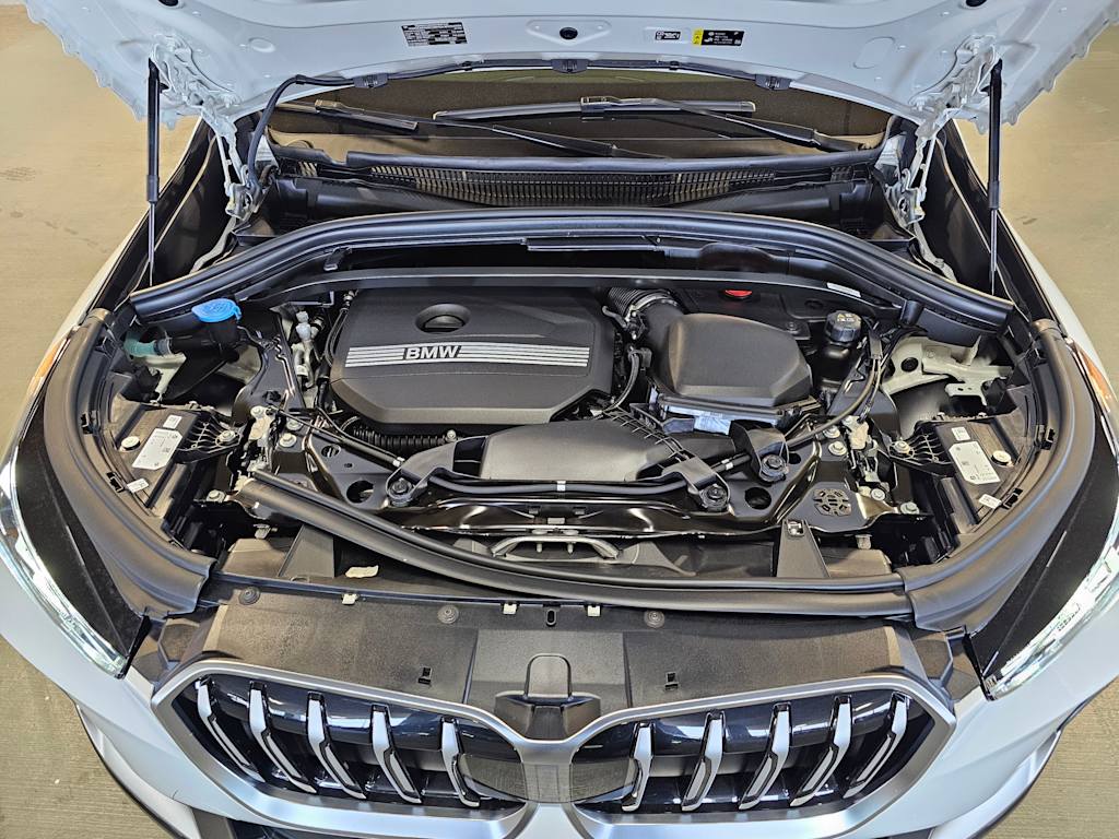 Thumbnail: 2025 BMW X1 - 8
