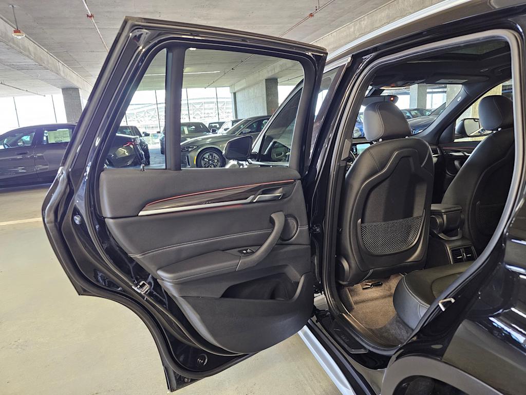 Thumbnail: 2018 BMW X1 - 13