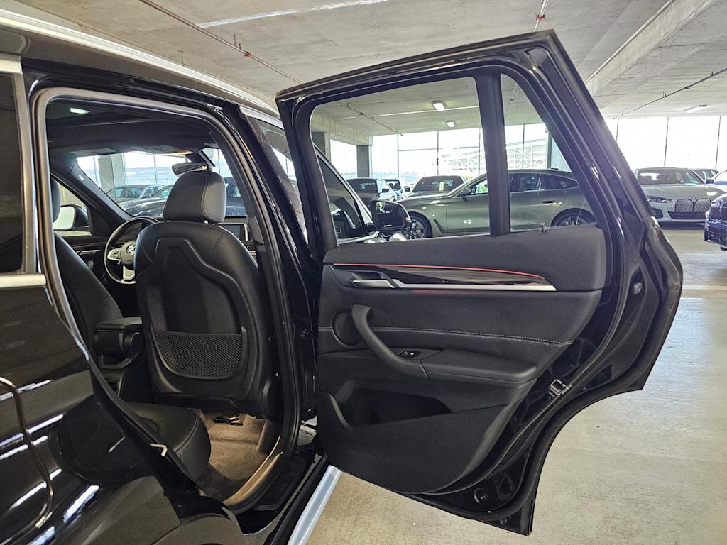 Thumbnail: 2018 BMW X1 - 31