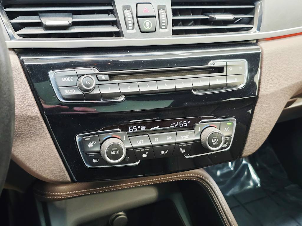 Thumbnail: 2019 BMW X1 - 23