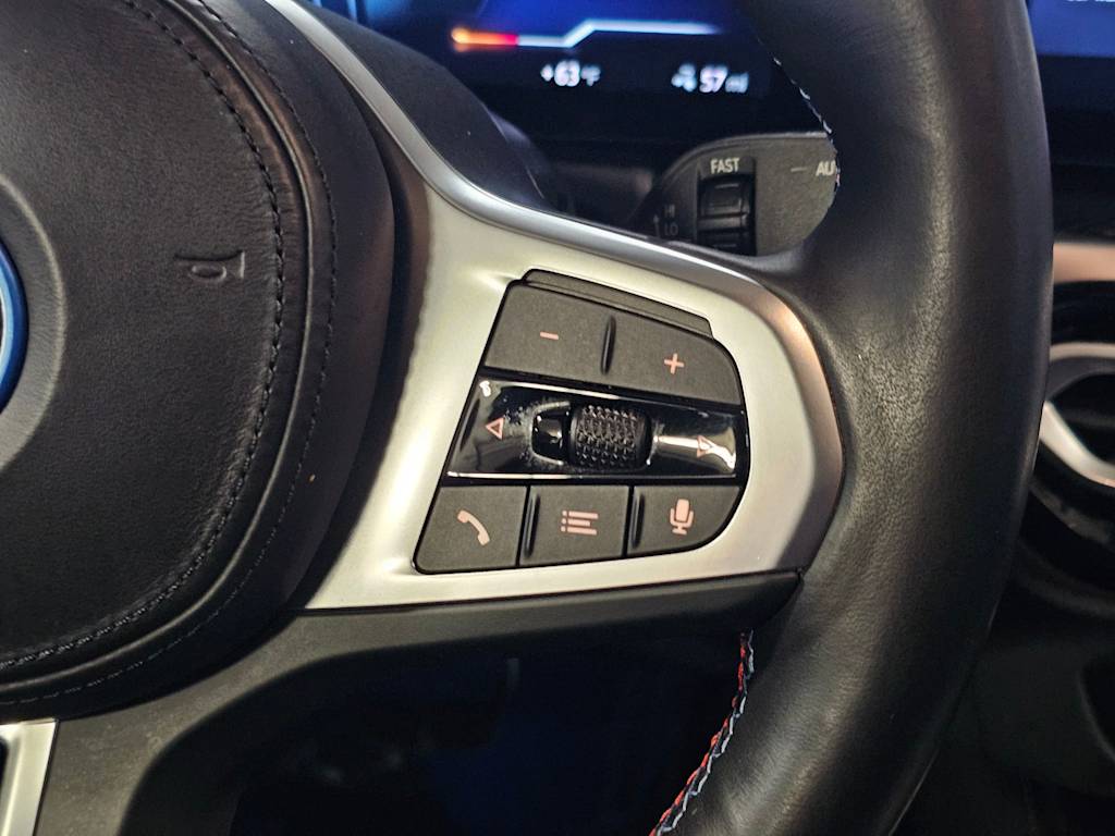 Thumbnail: 2023 BMW i4 - 23