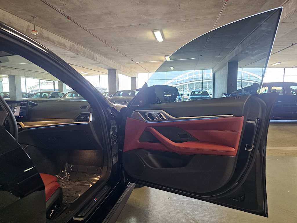 Thumbnail: 2024 BMW i4 - 33