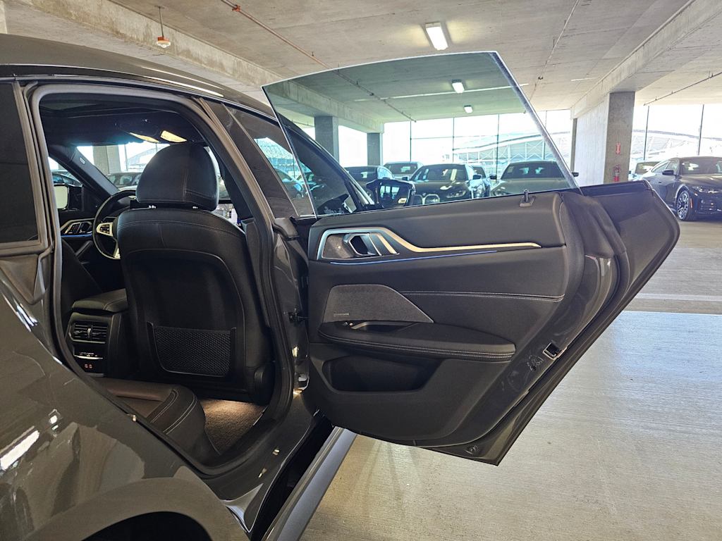 Thumbnail: 2023 BMW i4 - 32
