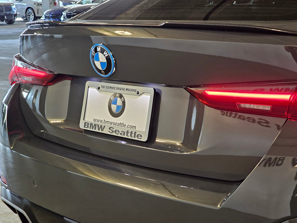 Thumbnail: 2023 BMW i4 - 21
