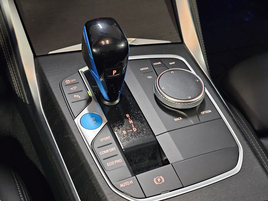 Thumbnail: 2023 BMW i4 - 17