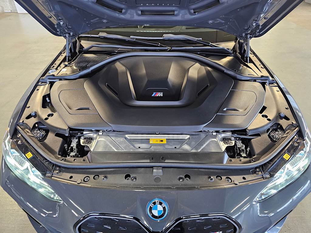Thumbnail: 2023 BMW i4 - 9