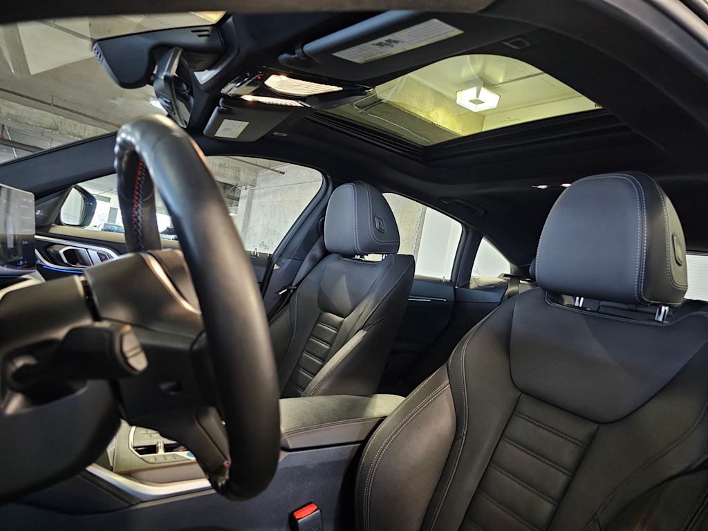 Thumbnail: 2023 BMW i4 - 32