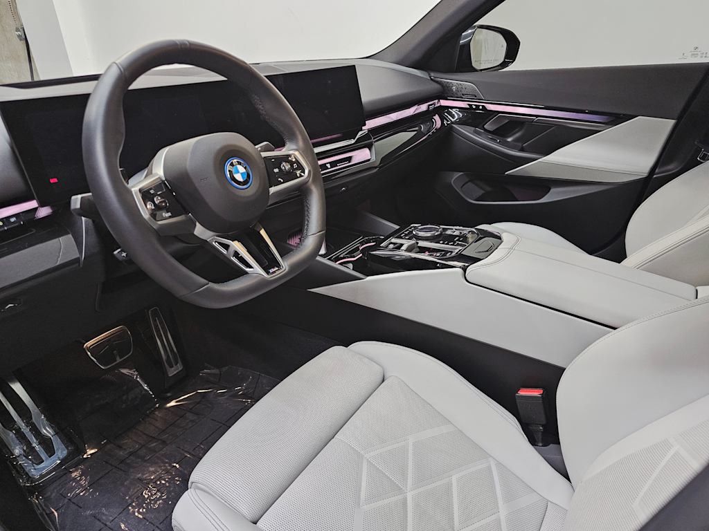 Image of 2024 BMW i5