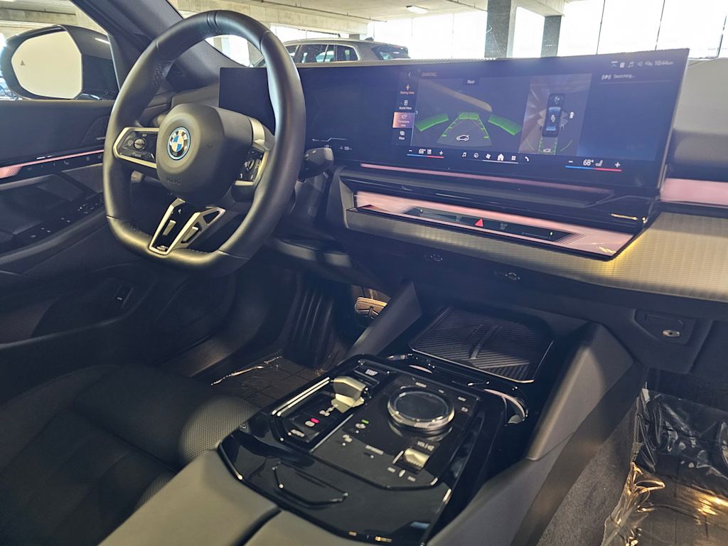 Thumbnail: 2026 BMW i5 - 15