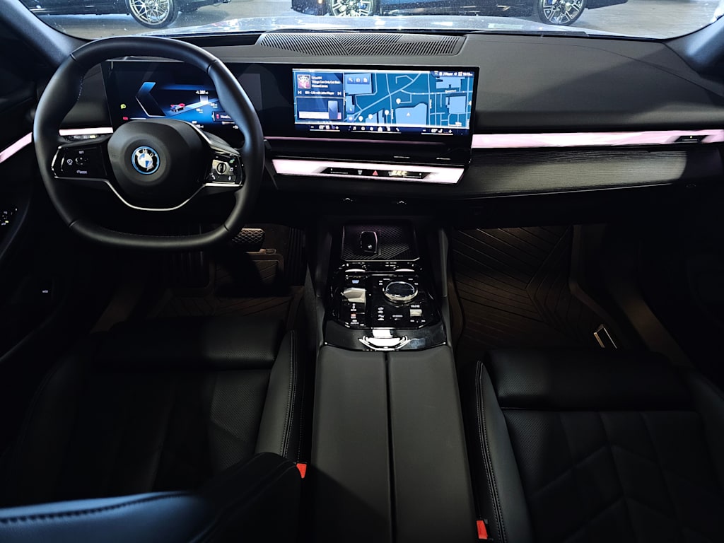 Thumbnail: 2026 BMW i5 - 2