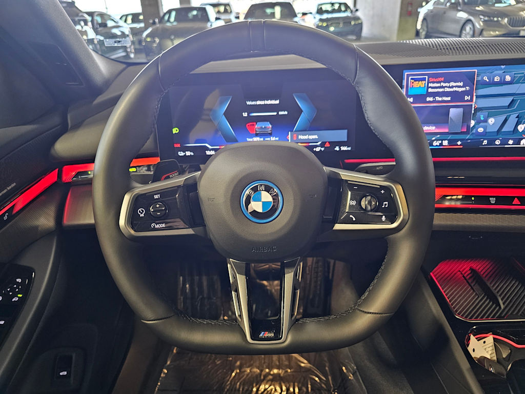 Thumbnail: 2026 BMW i5 - 14
