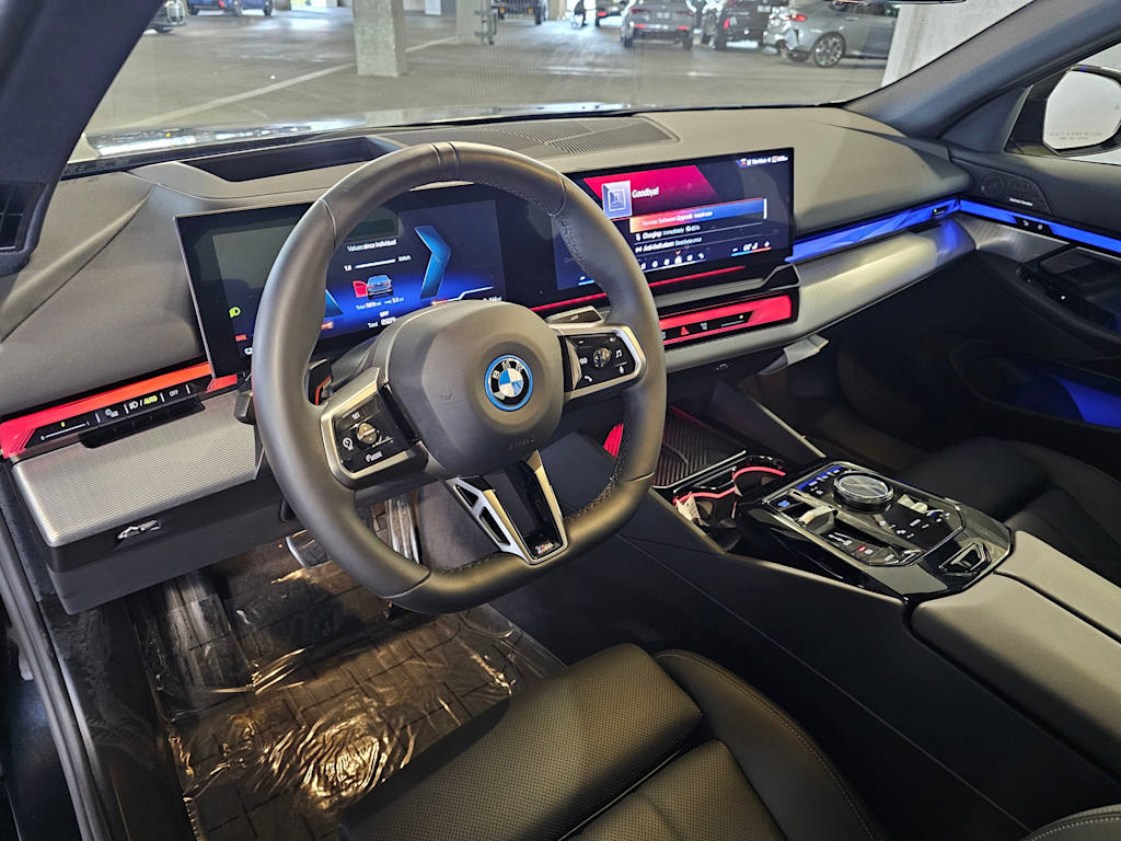 Thumbnail: 2026 BMW i5 - 2