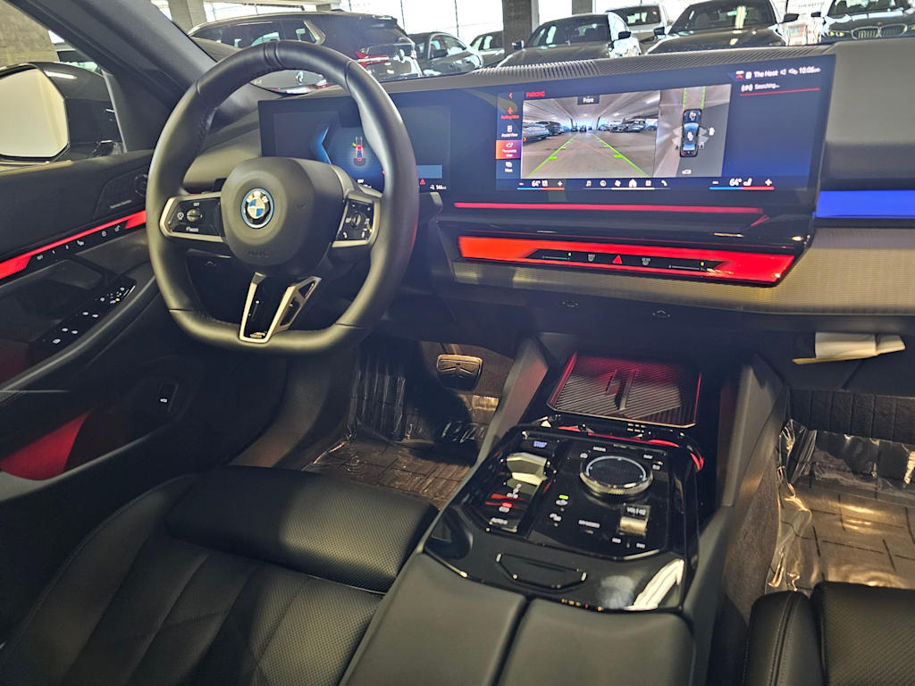 Thumbnail: 2026 BMW i5 - 15