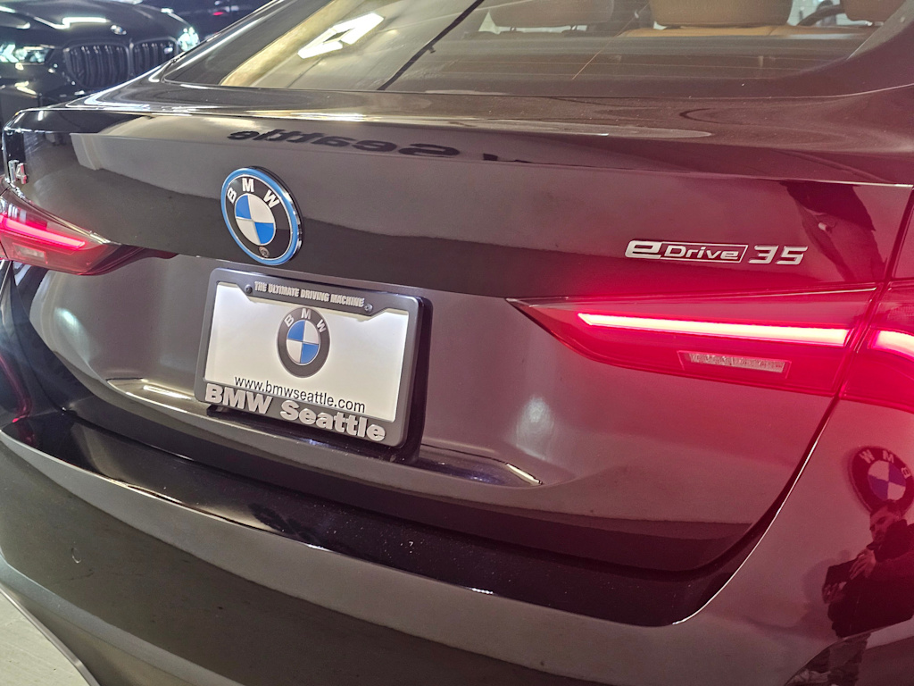 Thumbnail: 2023 BMW i4 - 7