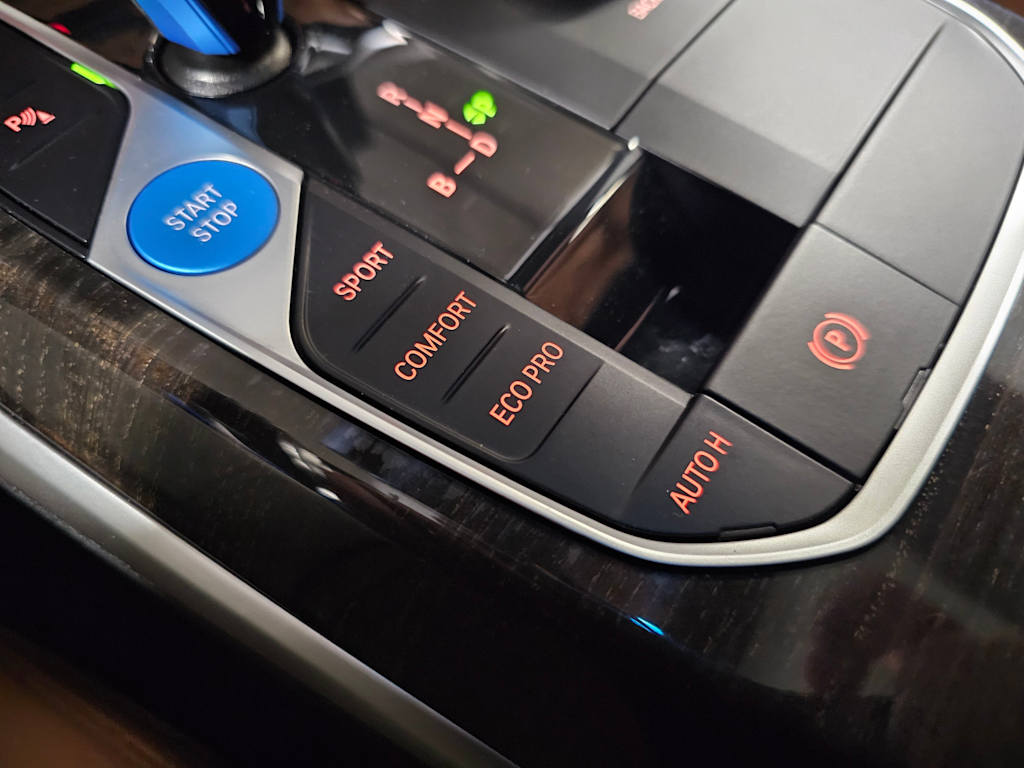 Thumbnail: 2023 BMW i4 - 29