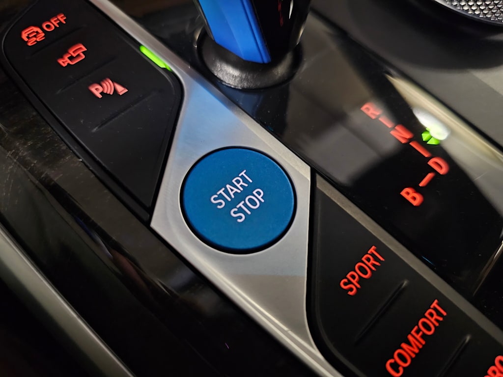 Thumbnail: 2023 BMW i4 - 33