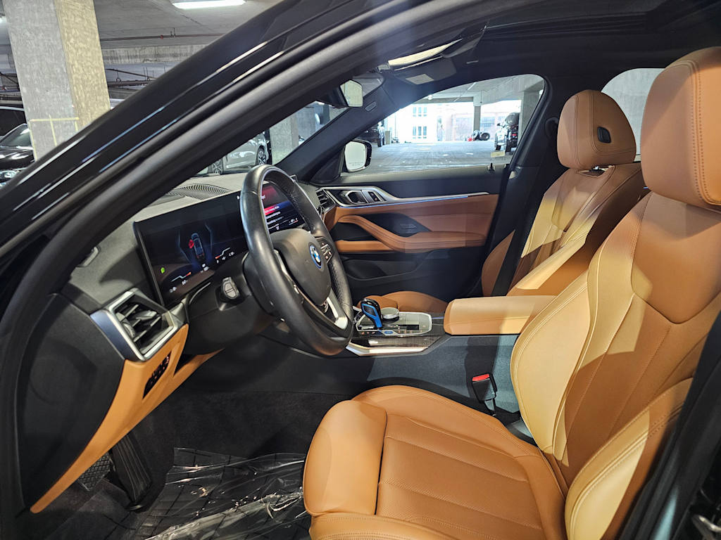 Thumbnail: 2023 BMW i4 - 11