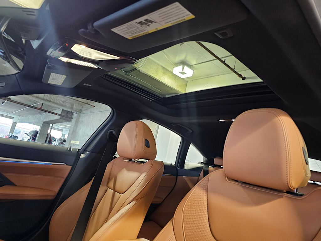 Thumbnail: 2023 BMW i4 - 36