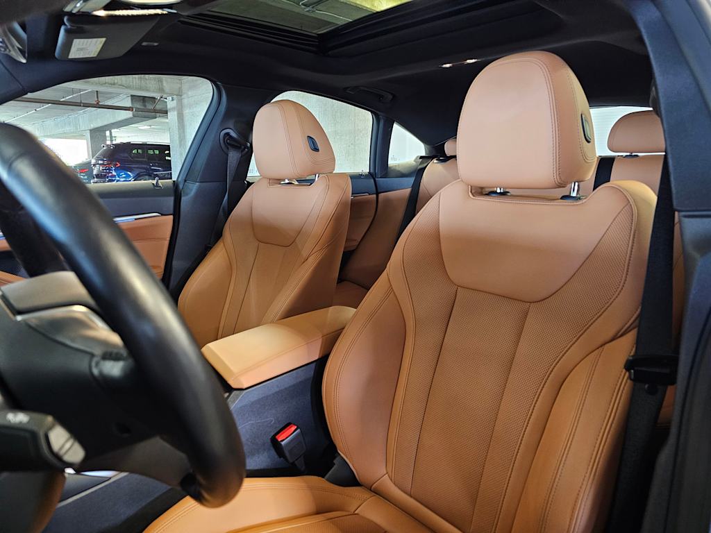 Thumbnail: 2023 BMW i4 - 11