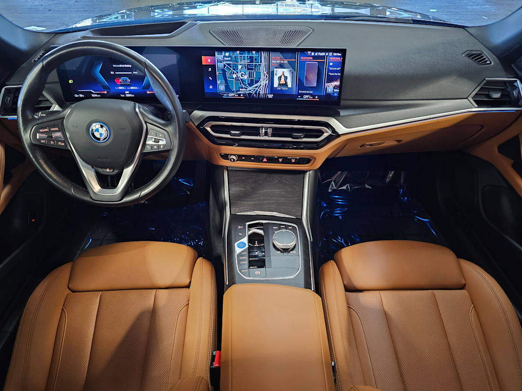 Thumbnail: 2023 BMW i4 - 9