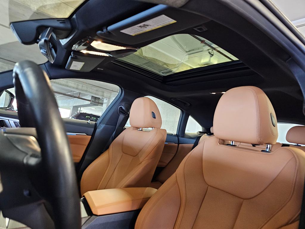 Thumbnail: 2023 BMW i4 - 32