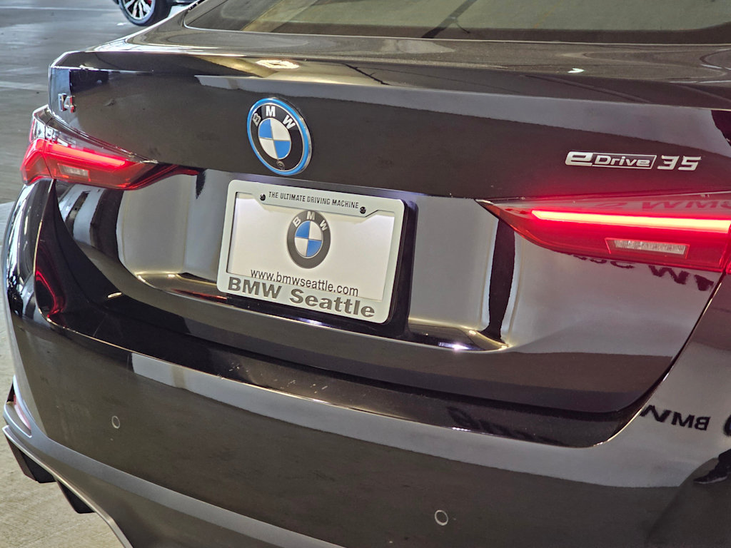 Thumbnail: 2023 BMW i4 - 21