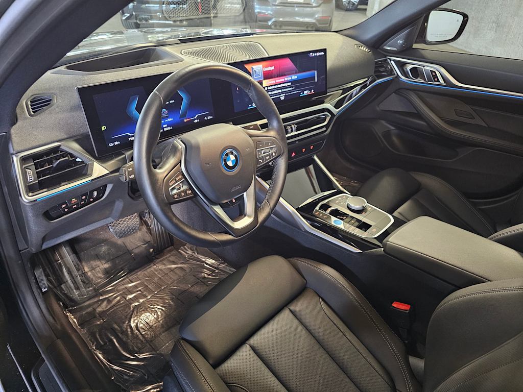 Thumbnail: 2023 BMW i4 - 2