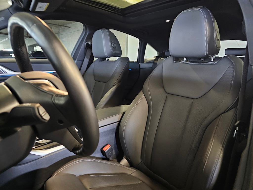 Thumbnail: 2023 BMW i4 - 11
