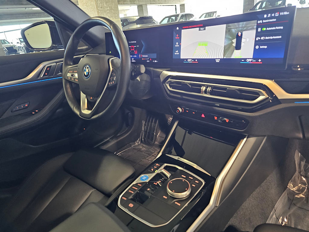 Thumbnail: 2023 BMW i4 - 14