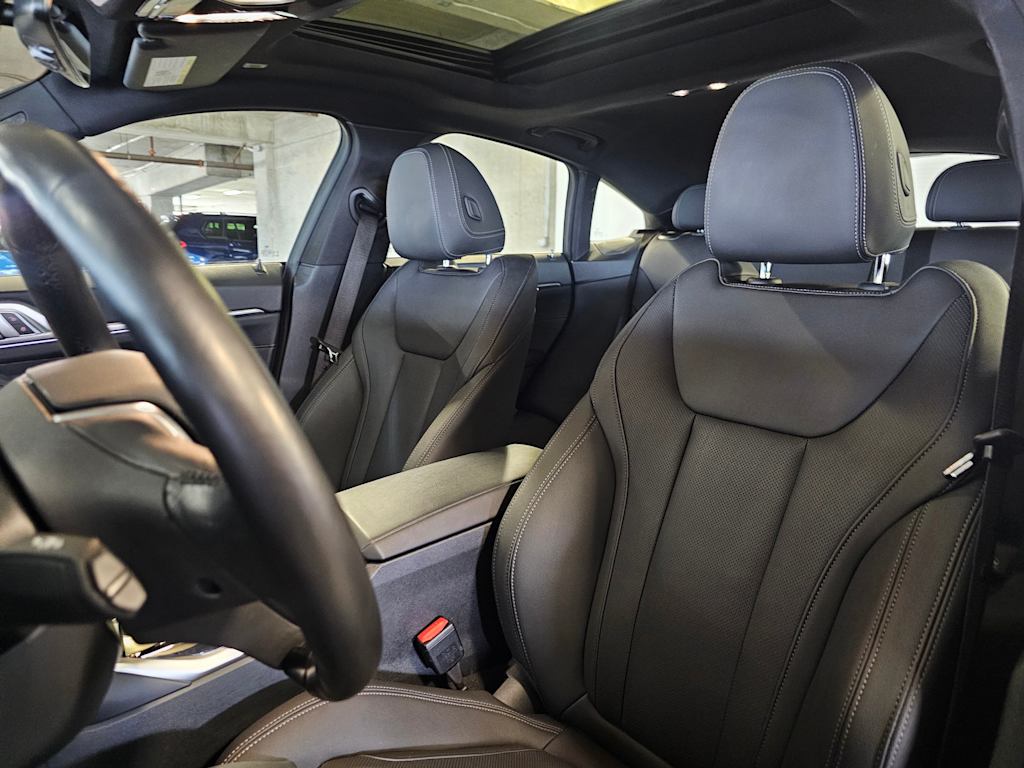 Thumbnail: 2023 BMW i4 - 11