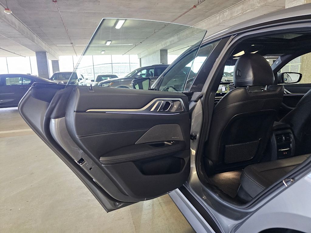 Thumbnail: 2023 BMW i4 - 33