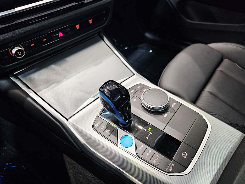 Thumbnail: 2023 BMW i4 - 14
