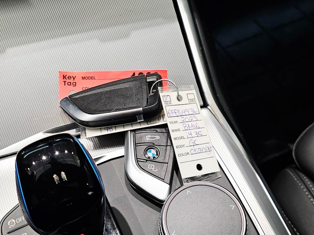 Thumbnail: 2023 BMW i4 - 30