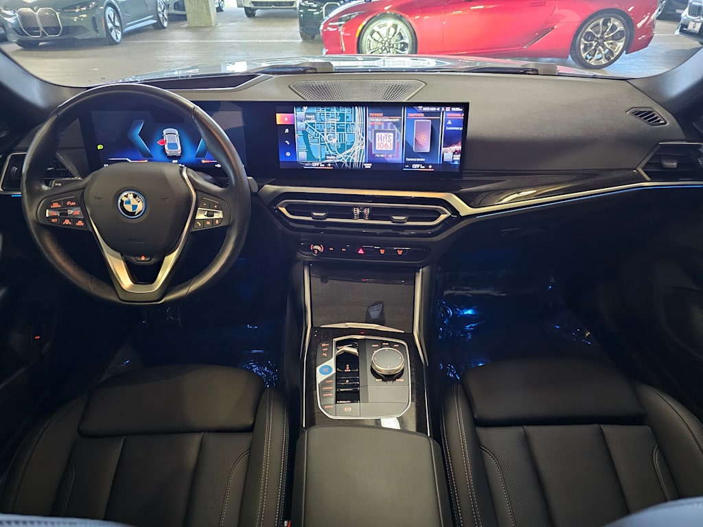 Thumbnail: 2023 BMW i4 - 10