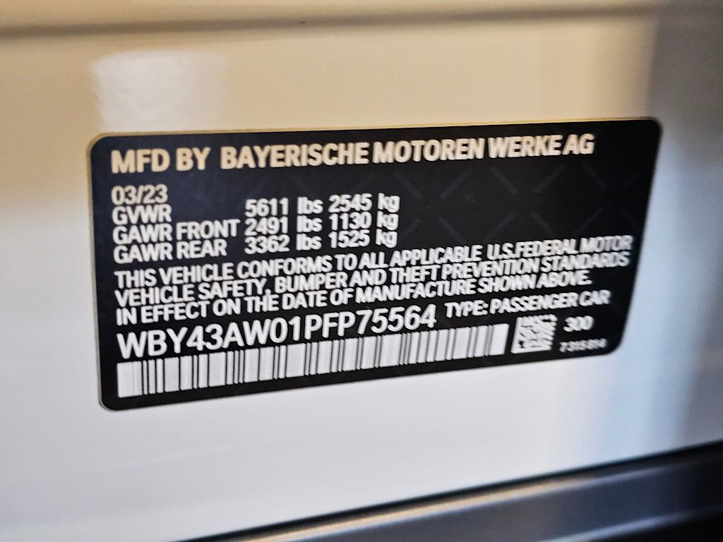 Thumbnail: 2023 BMW i4 - 20